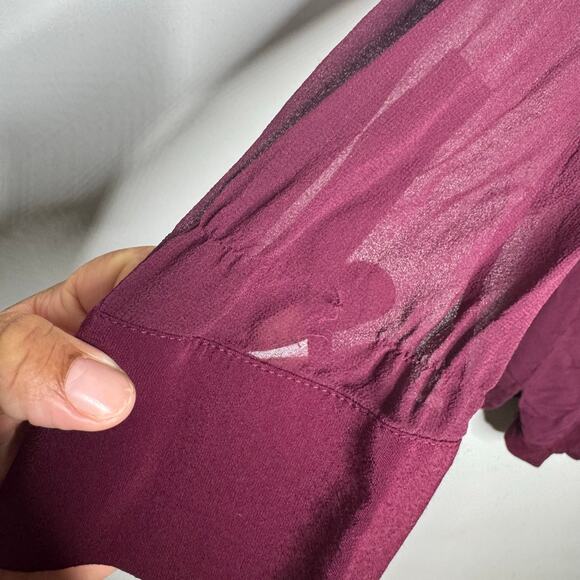 Vince Burgundy Sheer Sleeve Tunic Blouse Size 4 Long Sleeve Boho Chic - Picture 9 of 12